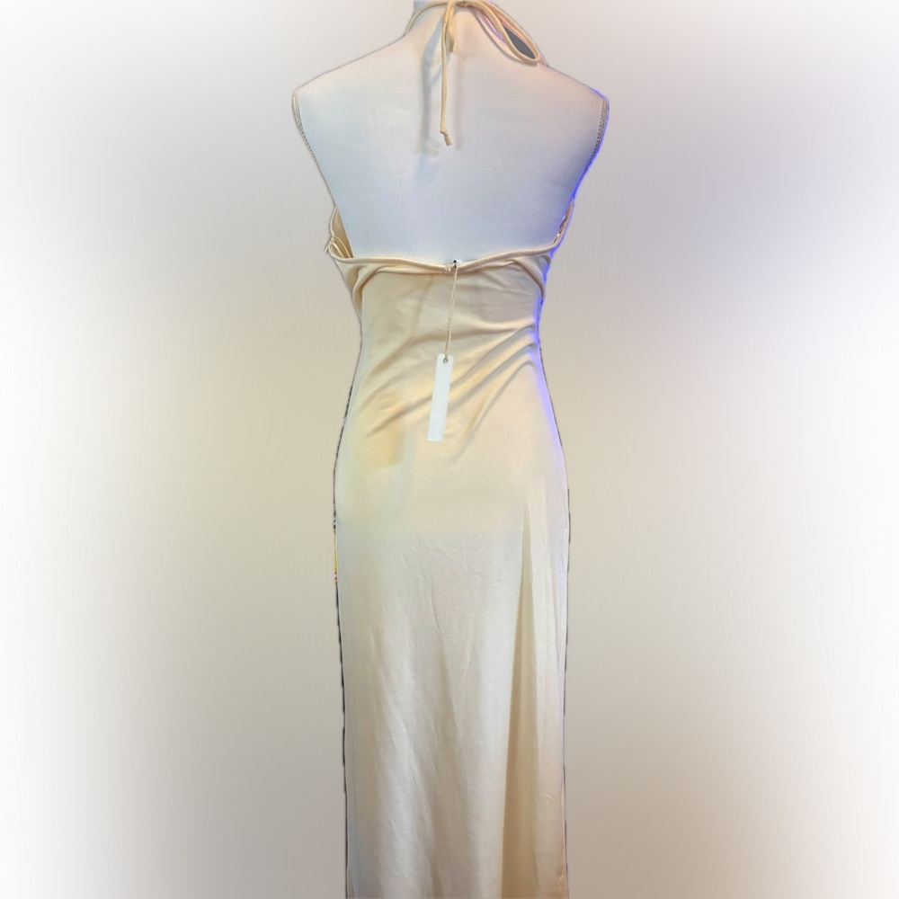 Nwt crescent halter beige maxi dress with front opening size large - Picture 2 of 3